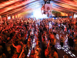 Der Wahnsinn! Oktoberfest bei Möbel Kraft!!!