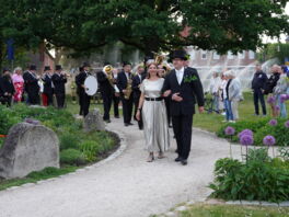 "De Gill schall leven" - Fleckensgilde tanzt um den Roland