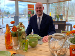 Kraft tanken in der Natur! Möbel Kraft eröffnet die Gartenmöbelsaison