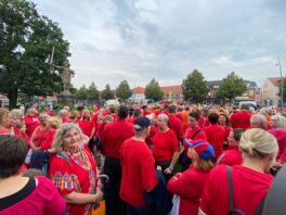 Orts-Challenge gewonnen! VR Bank in Holstein spendet 2000€ an Bad Bramstedter Tafel