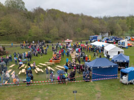 THW-Familien-Osterfeuer trotz Regen ein voller Erfolg