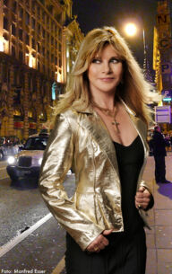 Festliches Weihnachtskonzert mit Deborah Sasson im Kleinen Theater