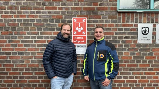 (von links nach rechts): Stefan Bohlen (Bürgermeister), Claas-Hendrik Heß (zuständig für den Bevölkerungsschutz in der Stadtverwaltung)