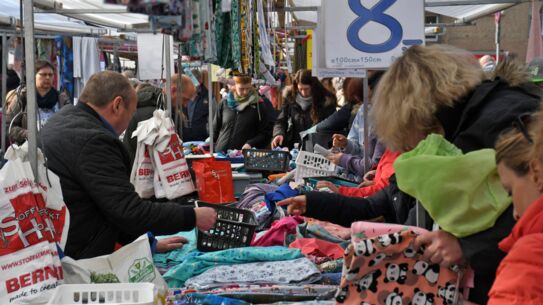 Schlemmerköste und Stoffköste - Genuss, Kreativität und Shopping in Neumünster