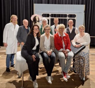 "Und alles auf Krankenschein" im Kleinen Theater am Markt