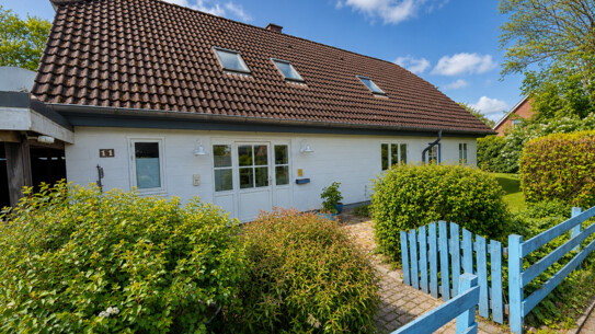 Großes Einfamilienhaus in ruhiger Lage von Mözen