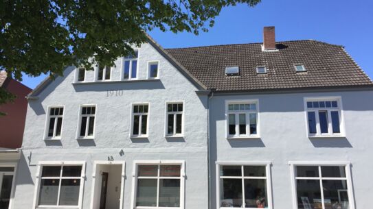 Beeindruckende Immobilie in
Bornhöved - Wohnen, Arbeiten, Vermieten