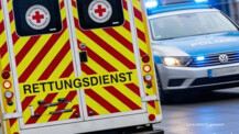 Autofahrer nach Kollision mit LKW lebensbedrohlich verletzt