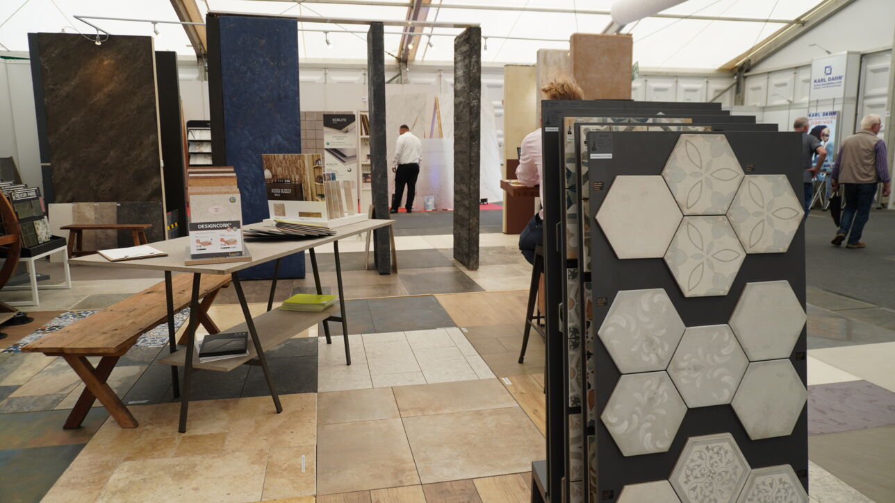 Die NordBau 24 in den Holstenhallen Neumünster ist gestartet