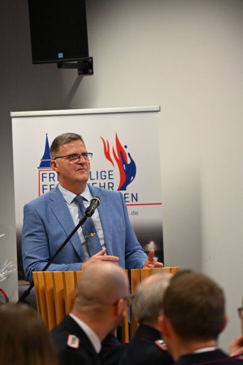 Ehrungen und Beförderungen bei der Freiwilligen Feuerwehr Kaltenkirchen