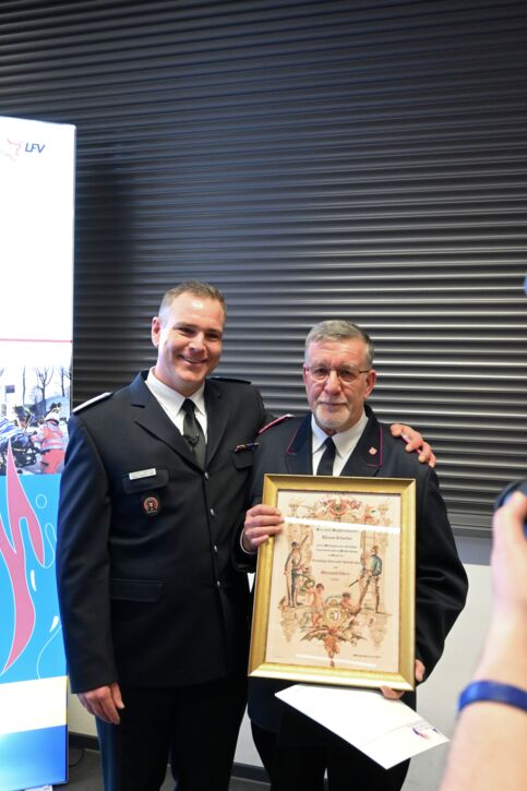 Ehrungen und Beförderungen bei der Freiwilligen Feuerwehr Kaltenkirchen