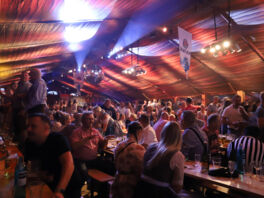 Der Wahnsinn! Oktoberfest bei Möbel Kraft!!!