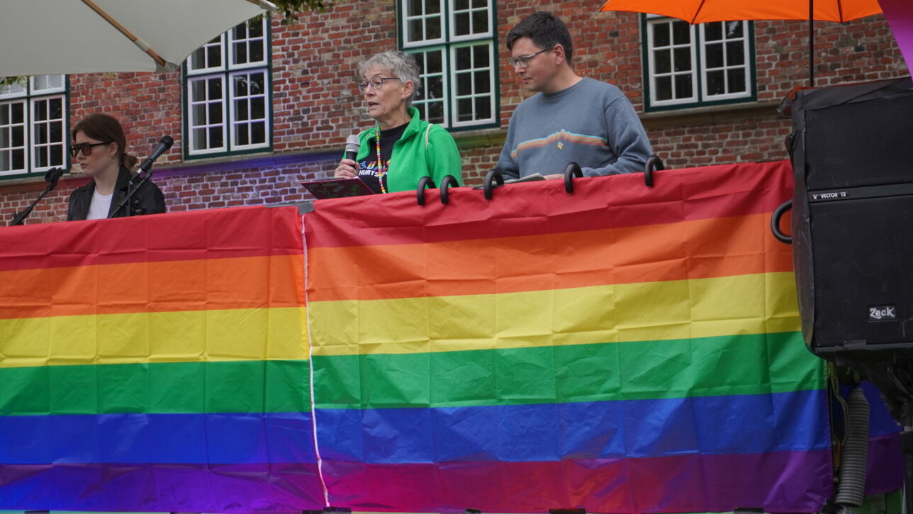 Bad Bramstedt feiert ersten Christopher Street Day