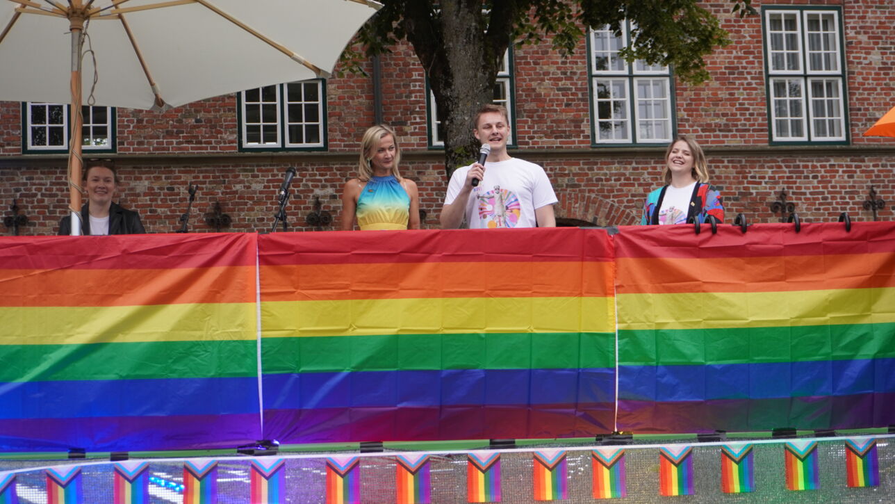 Bad Bramstedt feiert ersten Christopher Street Day