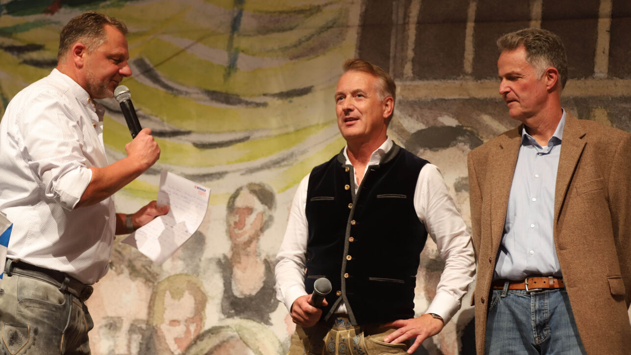 Der Wahnsinn! Oktoberfest bei Möbel Kraft!!!