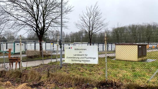 "500 zusätzliche Plätze - Das Land muss Bad Segeberg bei Flüchtlingsunterkunft endlich unterstützen"