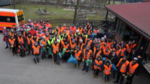 „Frühjahrsputz“ trotz eisigem Wind – 100 Helfer räumen auf