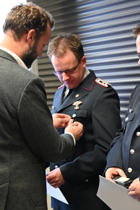 Ehrungen und Beförderungen bei der Freiwilligen Feuerwehr Kaltenkirchen